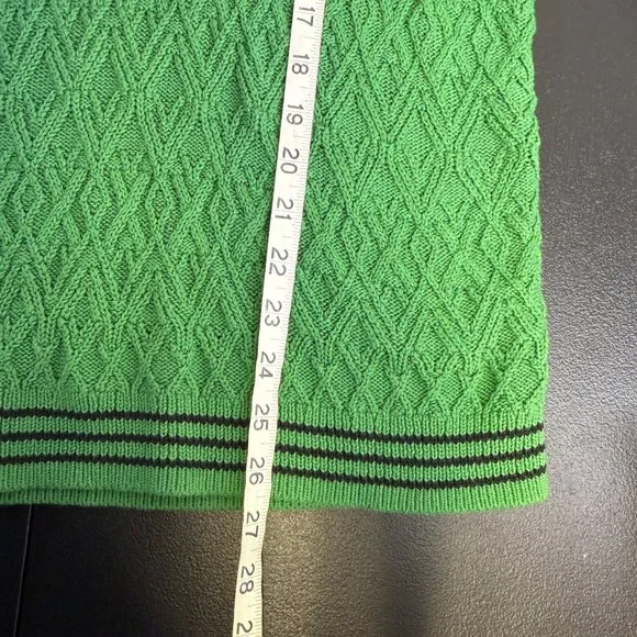CAbi Women’s Green Textured Knit V-Neck Sweater Size Large Preppy Sporty Chic - Picture 6 of 9